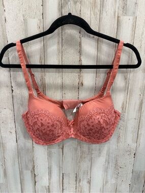 Victoria’s Secret Body by Victoria Lined Demi Bra 34DD Pink Lace Underwire